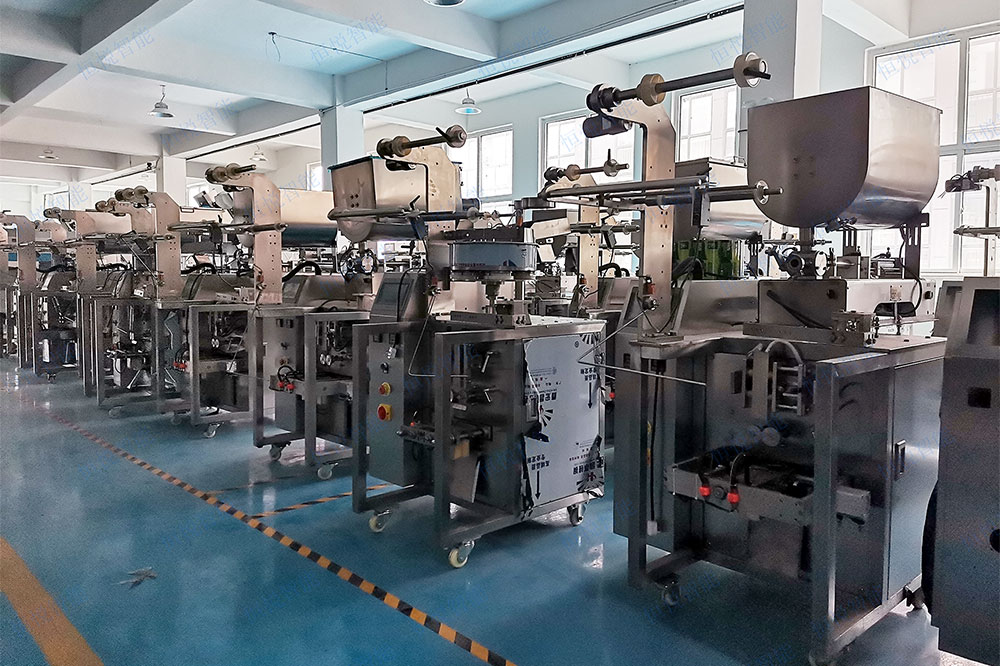 辣椒油自動(dòng)包裝機(jī)結(jié)構(gòu)緊湊占地小 辣椒油自動(dòng)包裝機(jī)結(jié)構(gòu)緊湊占地小