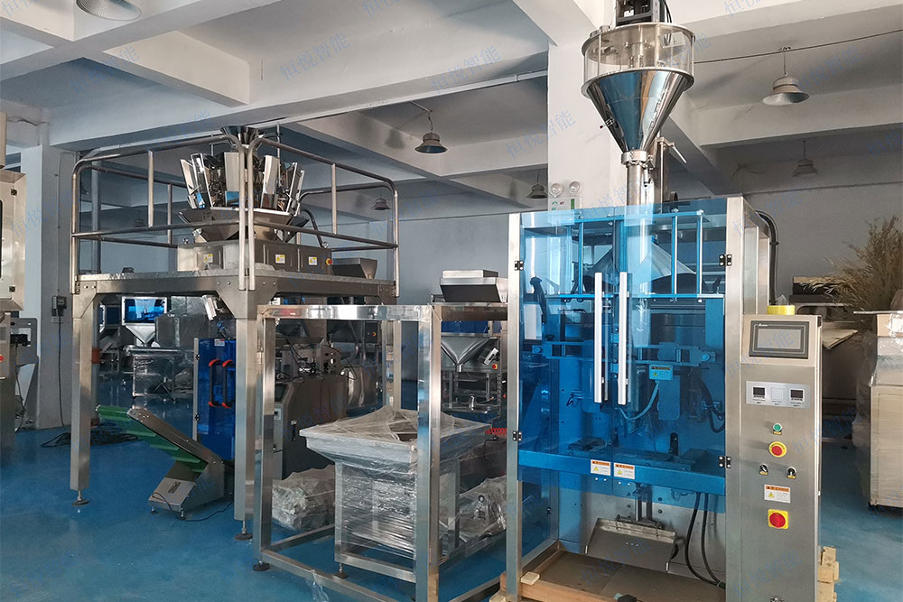 自動稱重包裝機可在顆粒粉末、液體醬料等不同領域