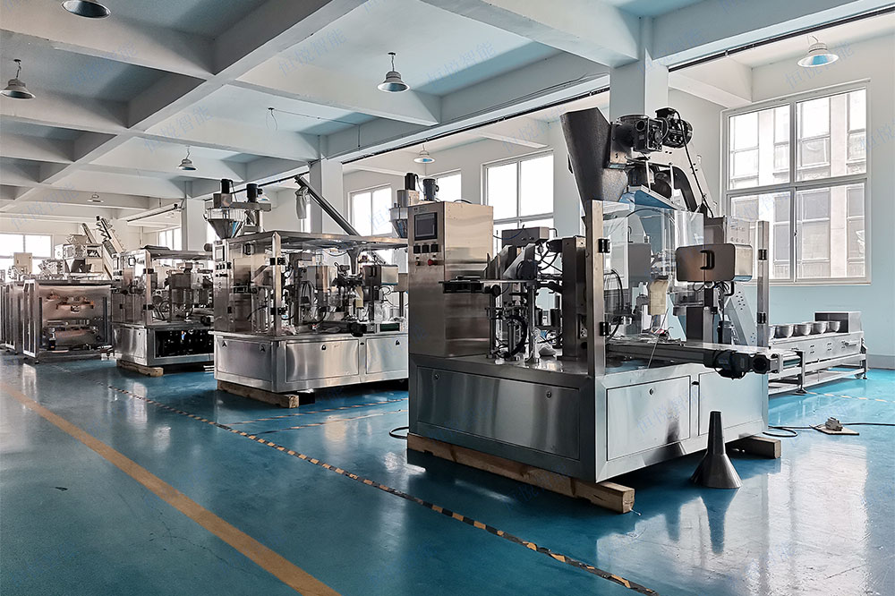 葉面肥自動包裝機采用稱重式（動態稱重傳感器）或容積式（螺旋 / 量杯）計量