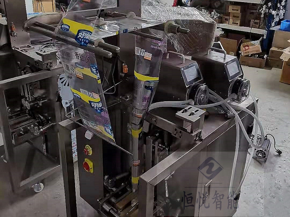 全自動(dòng)液體包裝機(jī)廠(chǎng)家